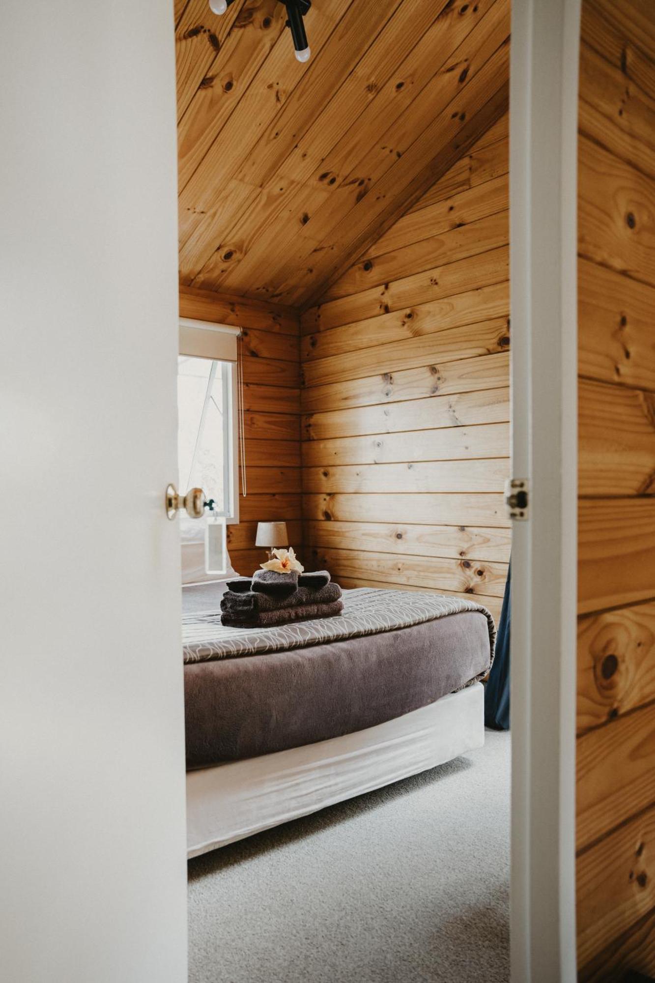 Hostel Tatahi Cove Back Packer Hahei Zewnętrze zdjęcie