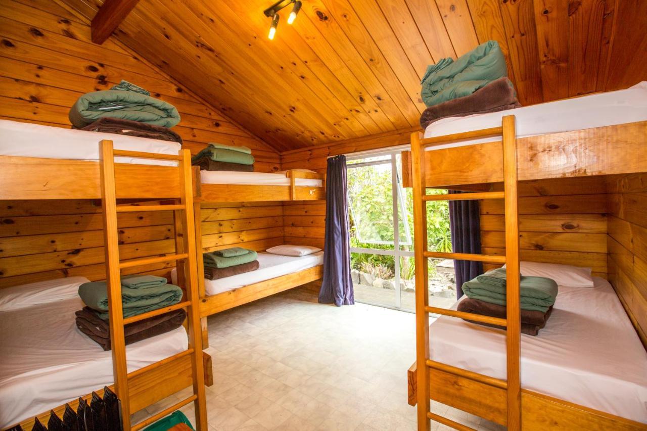 Hostel Tatahi Cove Back Packer Hahei Zewnętrze zdjęcie